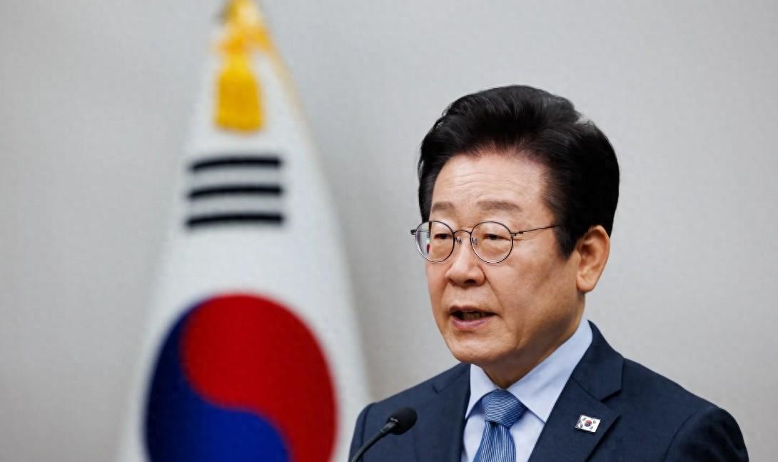 韩总统府回应外长言论，毫无对华友好诚意，妄自尊大只能自作自受。一句话，把外交风