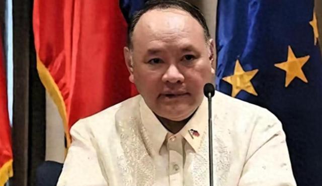 秦安：四次背叛，“三姓家奴”菲律宾国防部长，比想象的更加丑陋！南海局势还在拉