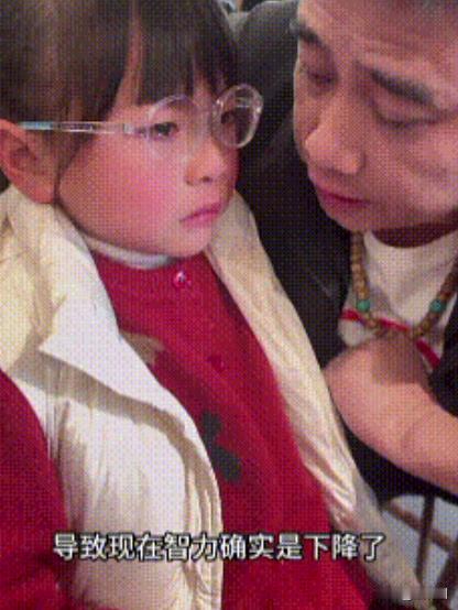 “泪目！”湖南一爸爸面对女儿受委屈大哭，他没有找家长，也没有找老师，爸爸的一番操