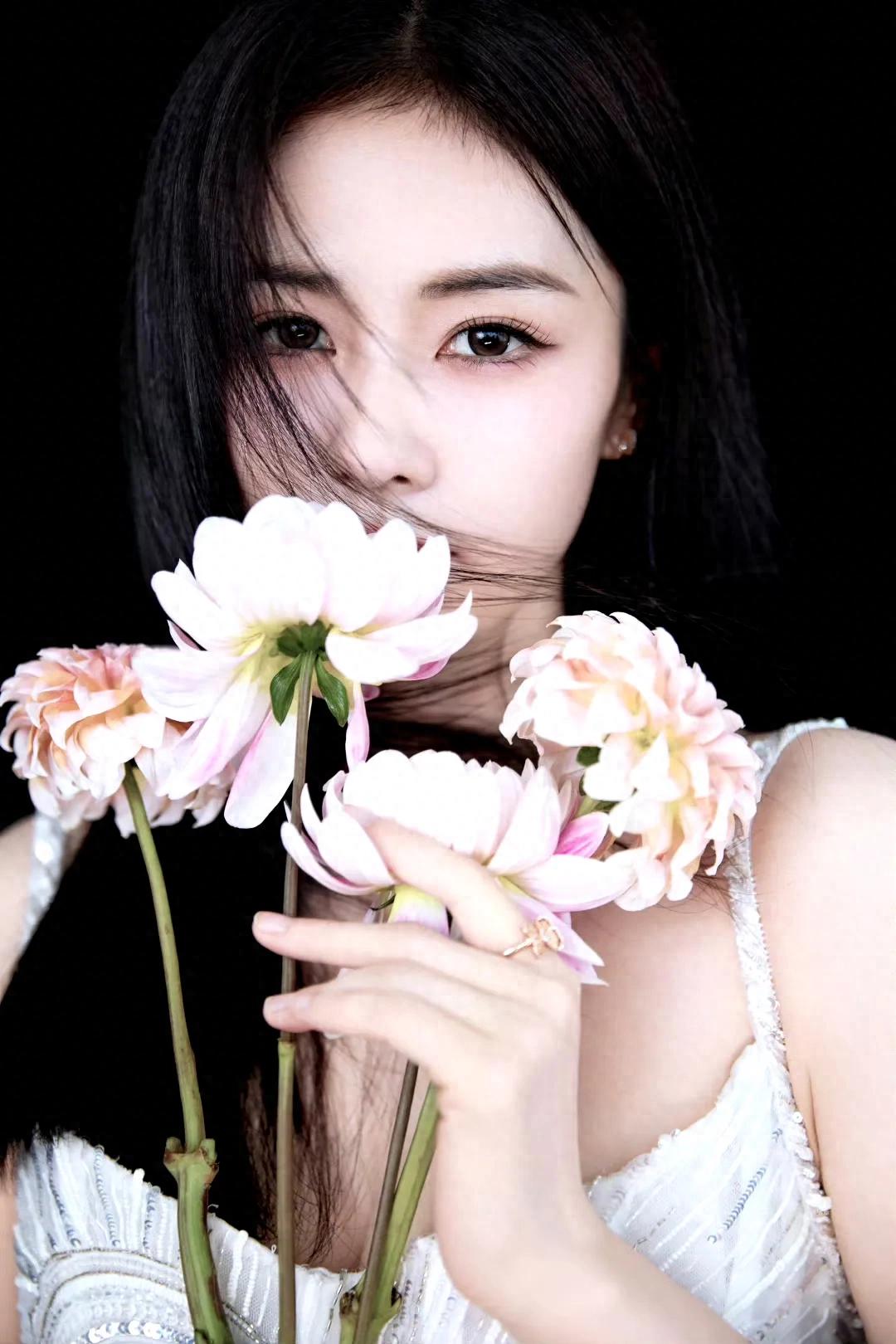 女星白鹿魅力造型：优雅唯美的公主气质！