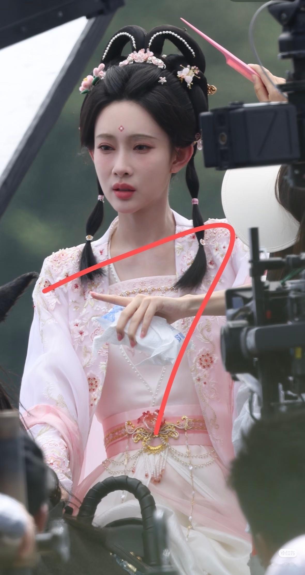 尚公主梳妆师可以发卖了，妆发整得越来越不适合孟子义了​​​