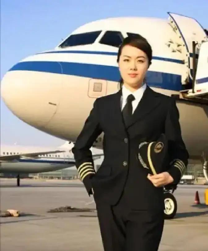 一秒挽救整架航班！国航女机长一次较真，避开万米高空致命险情真正的职业敬畏，