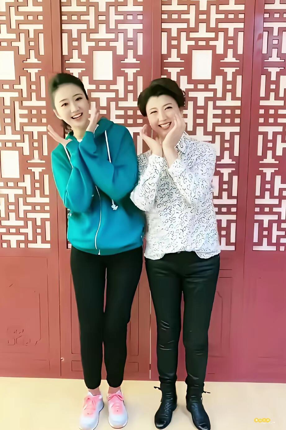 闫学晶这儿媳妇真给婆婆长脸，要身材有身材，要长相有长相，个子比婆婆还高出半头，婆