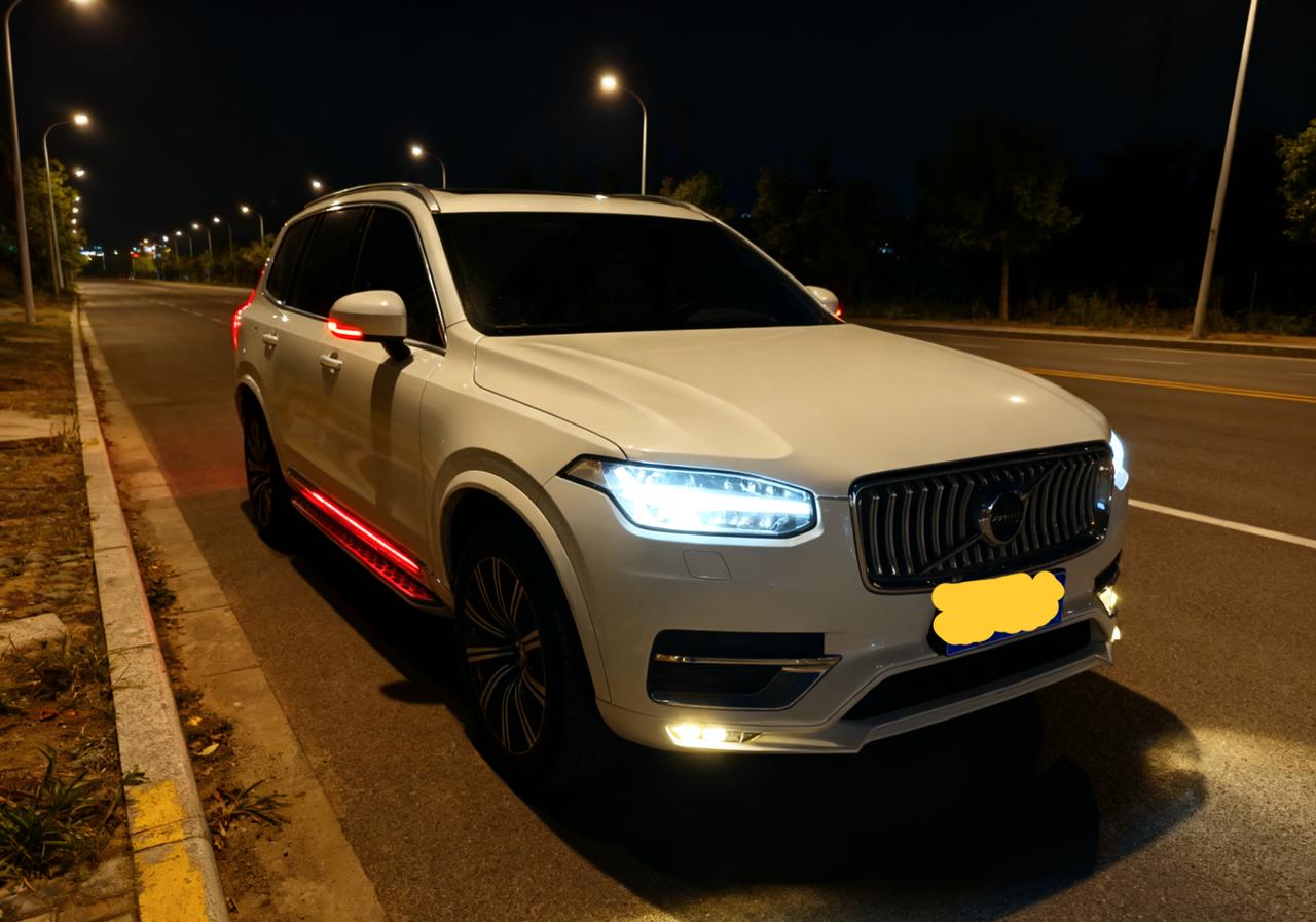沃尔沃xc90其实是很值得折腾的，因为它的电脑系统本身也比较好折腾，另外一个就是