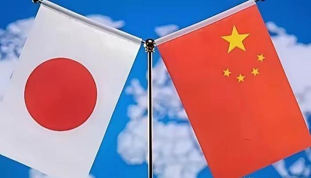日本这阵子突然心慌意乱。恐惧的并非中国舰队直抵东京湾，而是担忧中国彻底清算那本历