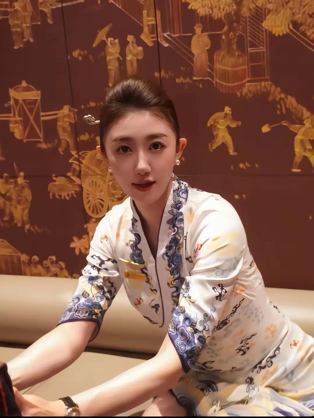 普通美女拍照能有多好看?虽是普通人，但颜值身材不输一线女星