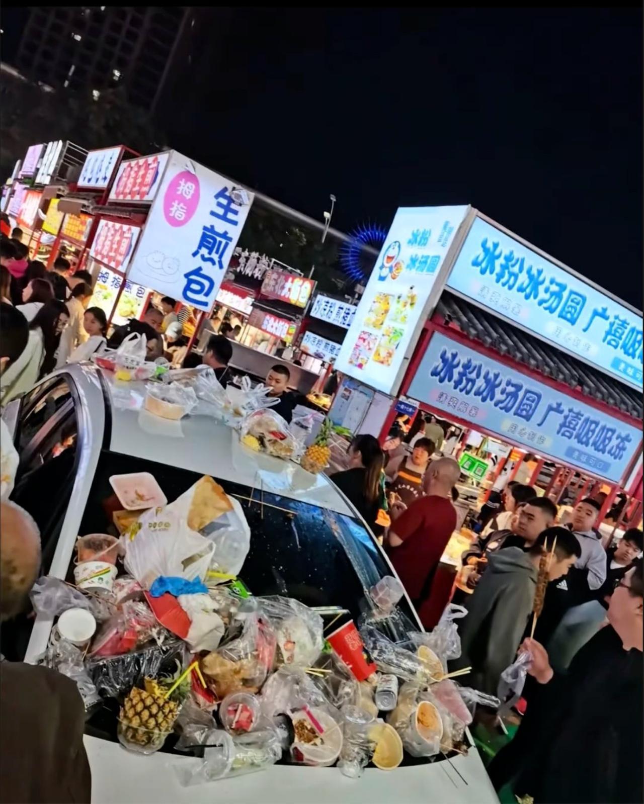 河北正定县这波行动真的上大分了。同一时间，同一地点。10万块的本田被当成垃圾桶