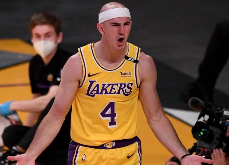 湖人曾经的希望之星，24岁却在NBA没有立足之地！当年佩林卡为了留下他，甚至不惜