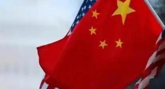 美国议员、有反华劳模之称的克里斯·史密斯对媒体说：“历史上日本与中国斗，从不吃亏