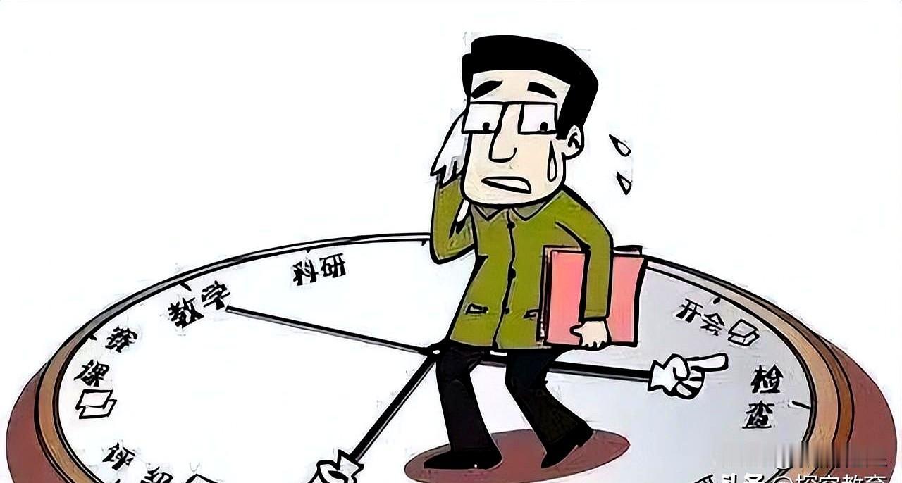 天没亮，城郊的风像刀子。59岁的李老师，身上旧疾、腿脚有伤，推着电动车从家到学