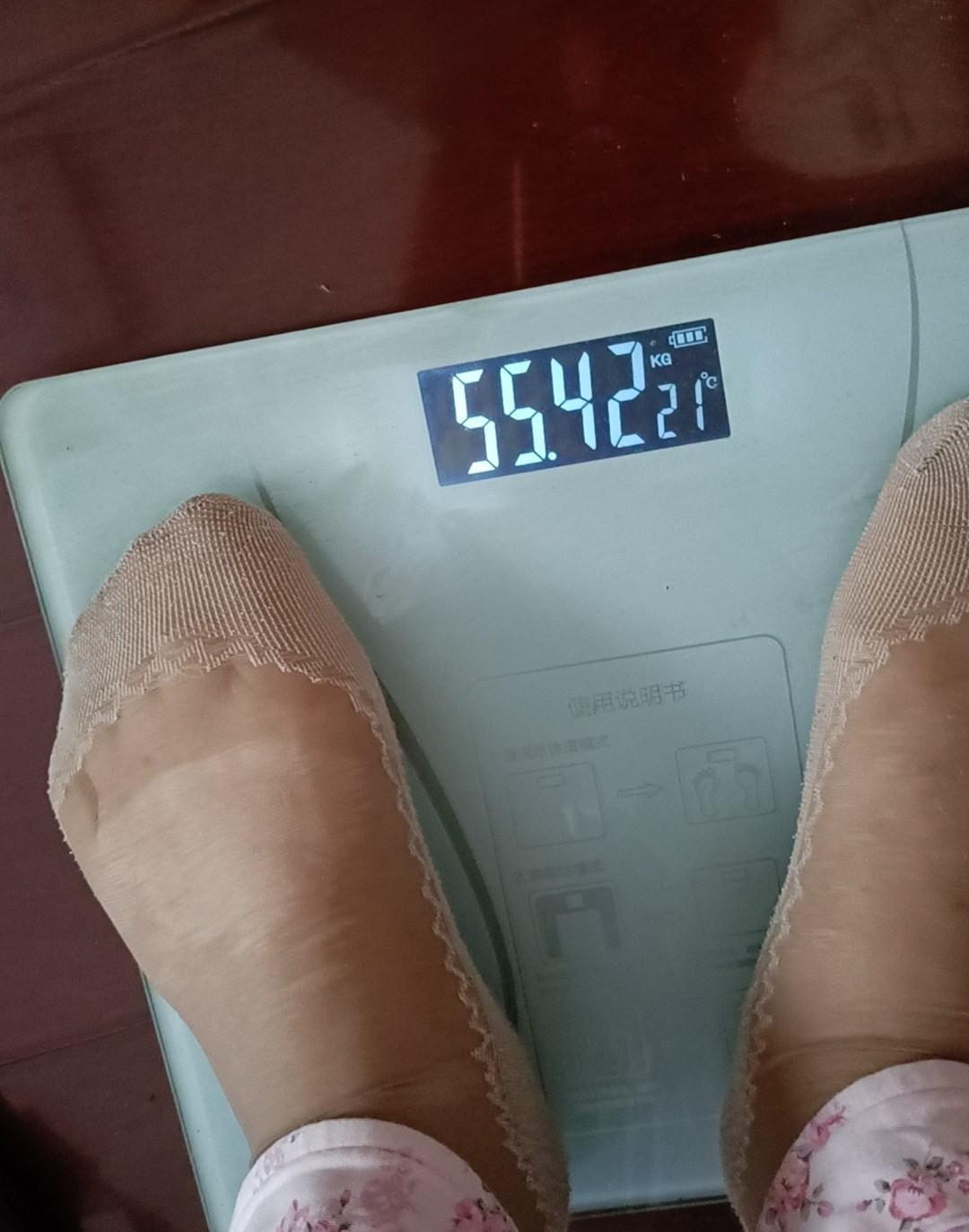 我给自己定下了一个减肥目标，从一百一十八斤减到一百一十斤。对我而言，减肥并非为