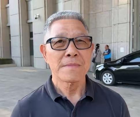 老实说，现在国民党内真正直接支持谢家的人并不多，甚至连自家人谢衣凤都闭口不谈，在