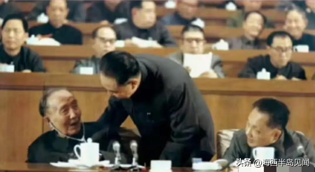 华老一生重视科学技术。1978年，在全国科学技术大会上，华老得悉郭沫若抱病参加大