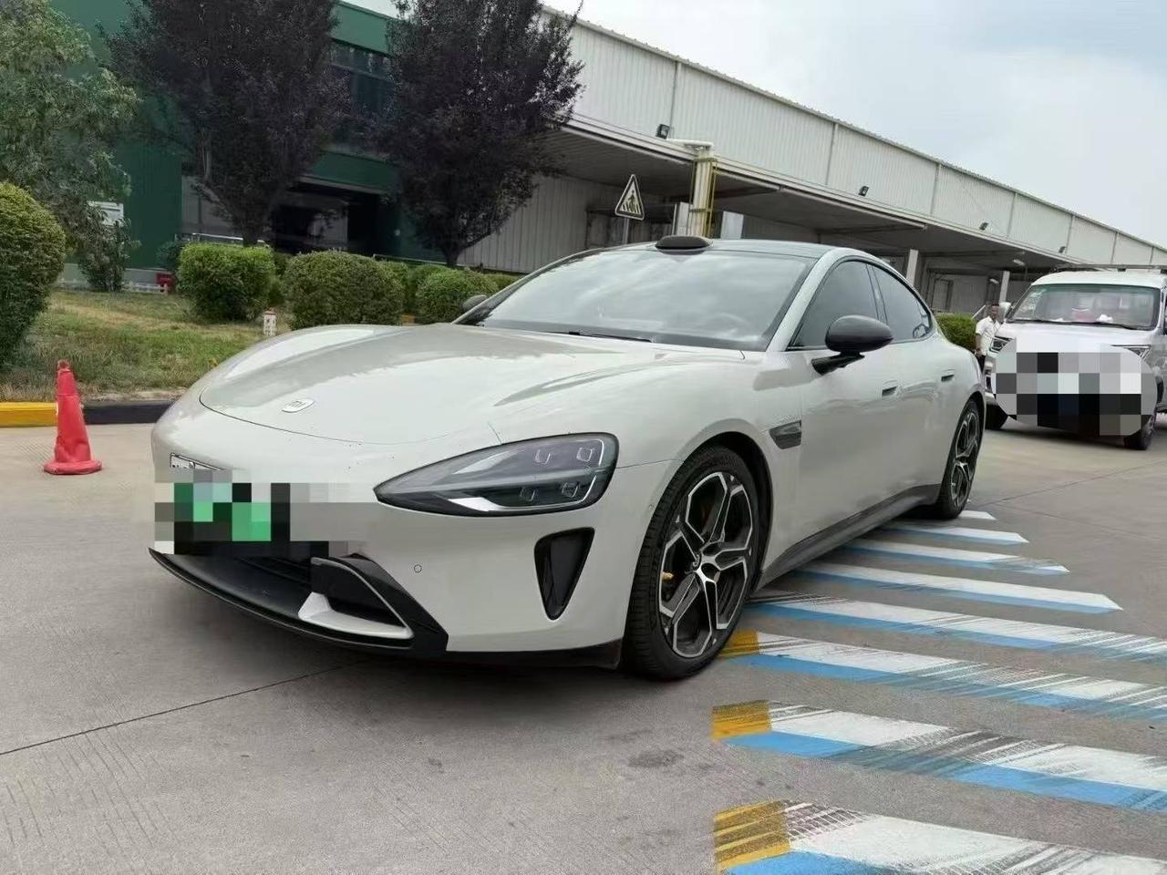 看着挺便宜，转手亏到哭——这几类二手车买之前得想清楚 二手车市场现在有个挺有