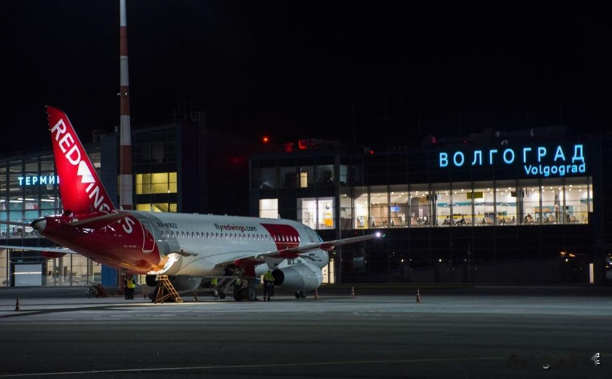 常态化：俄罗斯多地机场关闭，大型炼厂再遭袭击12月25日夜至26日凌晨，乌克