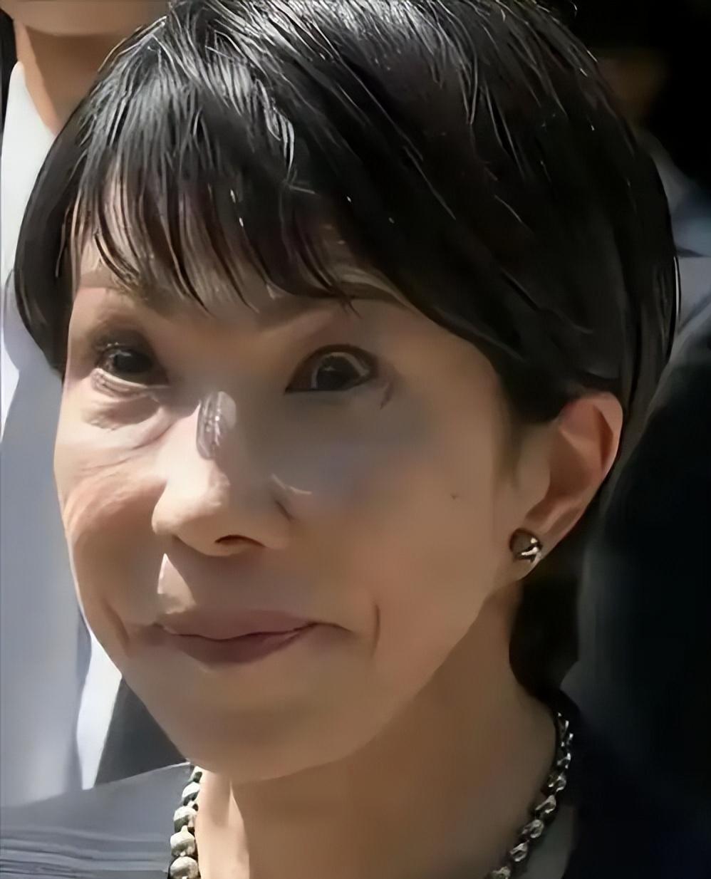 要我说“靖国神社”改叫“战犯神社”，还是不到位，就应该叫“战犯鬼社”！因为“