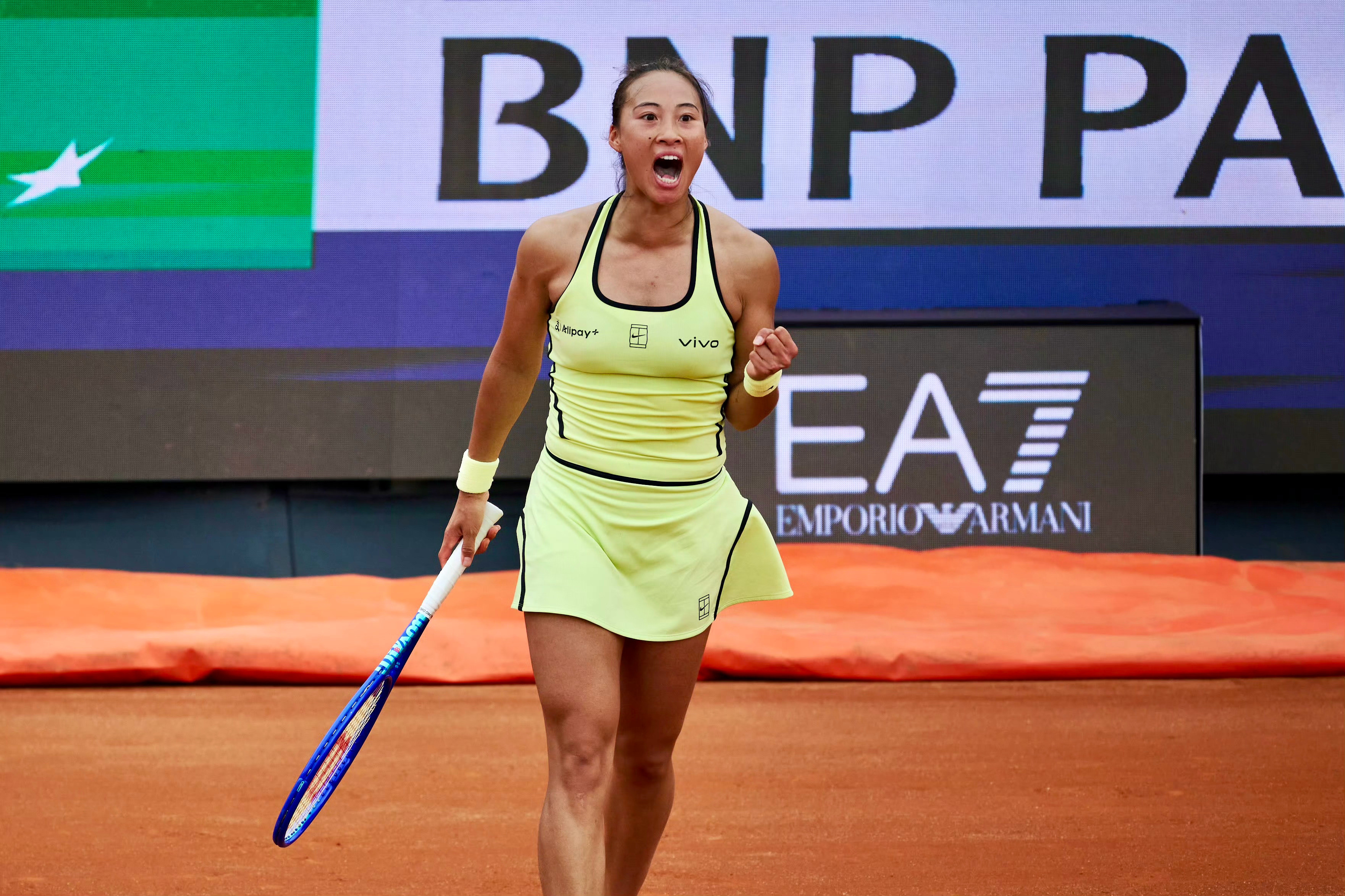 WTA1000罗马的战斗开始了，在这场比赛的后半程，我们可以陆续听到郑钦文的高声