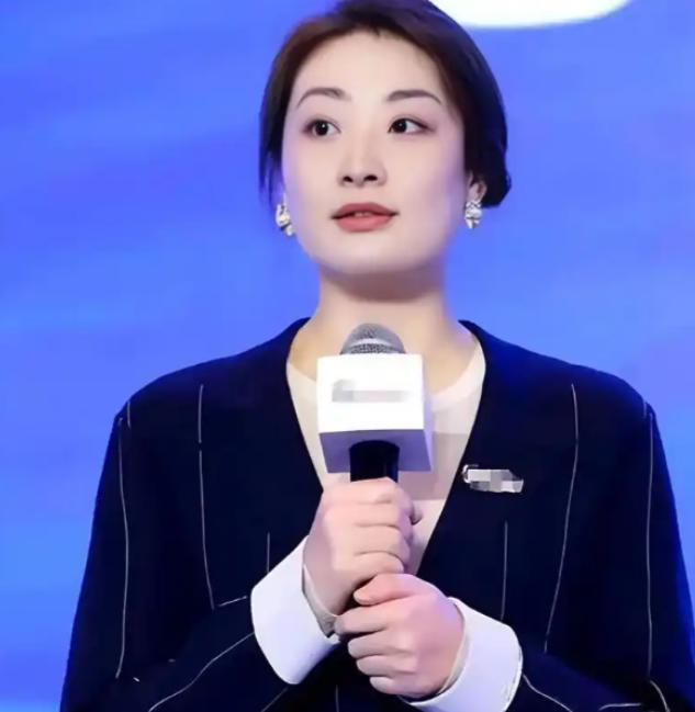 宗馥莉再遭法律受挫！18亿美元离岸资产继续冻结，三名同父异母弟妹仍在争夺信托权益