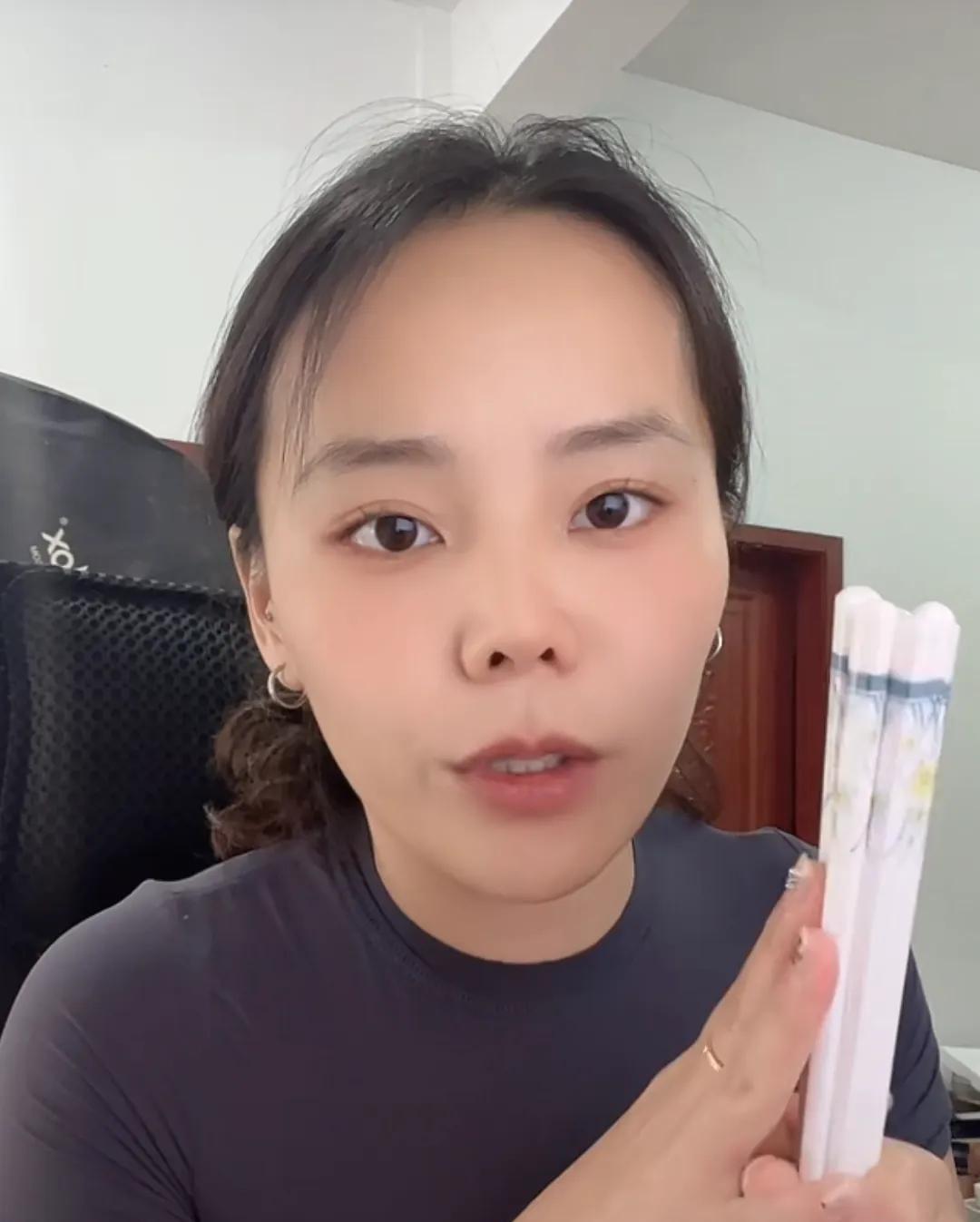 如果我有本事，还会这几年遭受这么多网络暴力吗？这句话，是熊磊在直播中说的