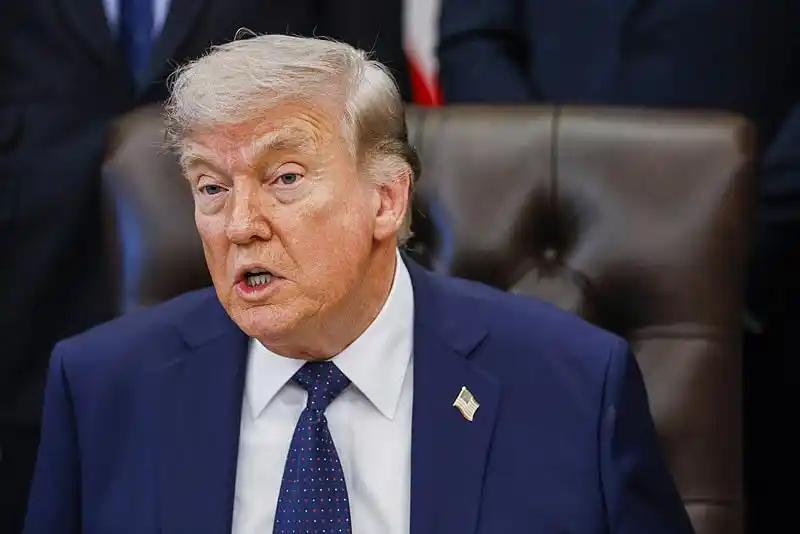 特朗普又爆猛料，这次直接跟整个北约撕破脸，狠话撂得毫不含糊，全网瞬间沸腾，议论炸