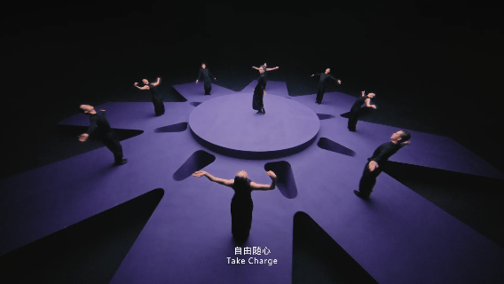 跟张晚意林允希林娜依高唱跳全场被这组充满活力的现场狠狠硬控！这种自由洒脱的感觉