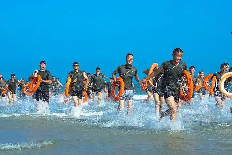 几个基层小兵给中队提意见，竟然直接改写了部队的救援流程？这事儿听起来玄乎，却真实