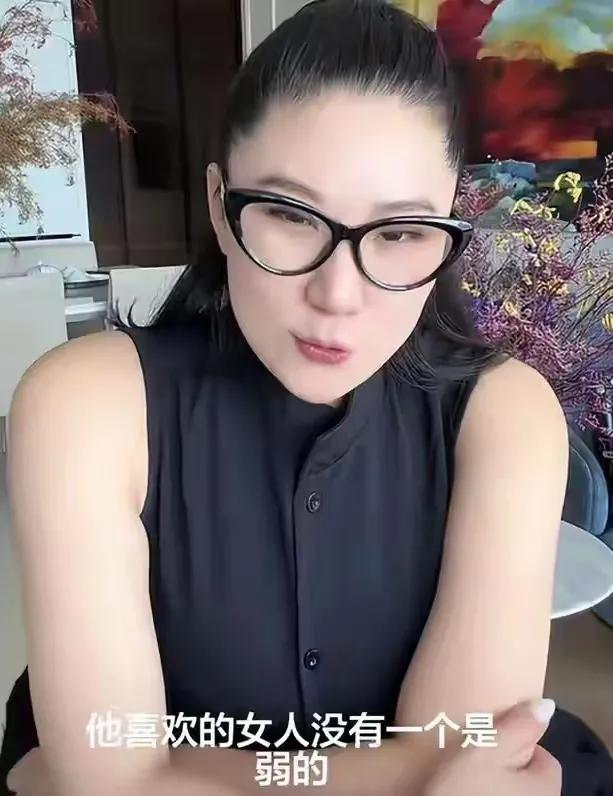 coco有点高估自己了，竟然用谢贤喜欢的女人没有弱的，去抬高自己的身价。很多人都