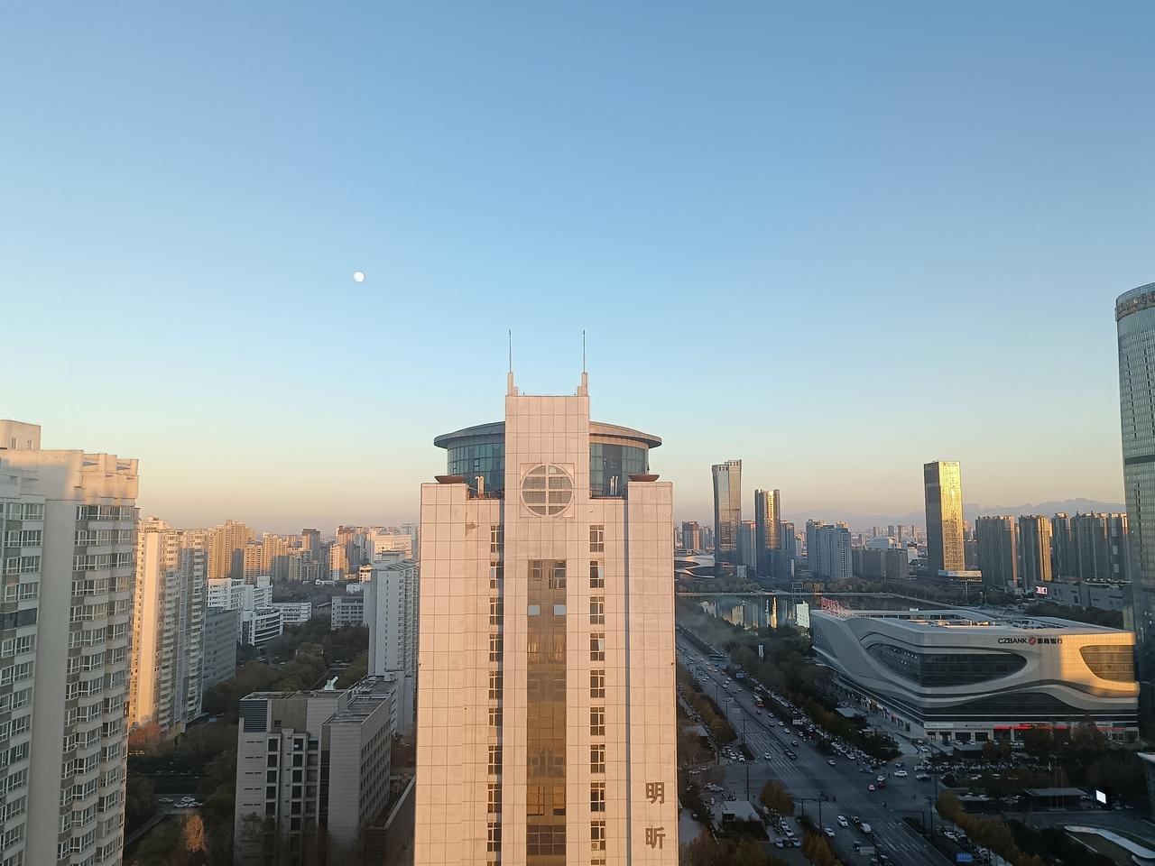 A股越来越规范，赛力斯一个非执行董事，想卖1000股自家股票，还发了一个减持公告