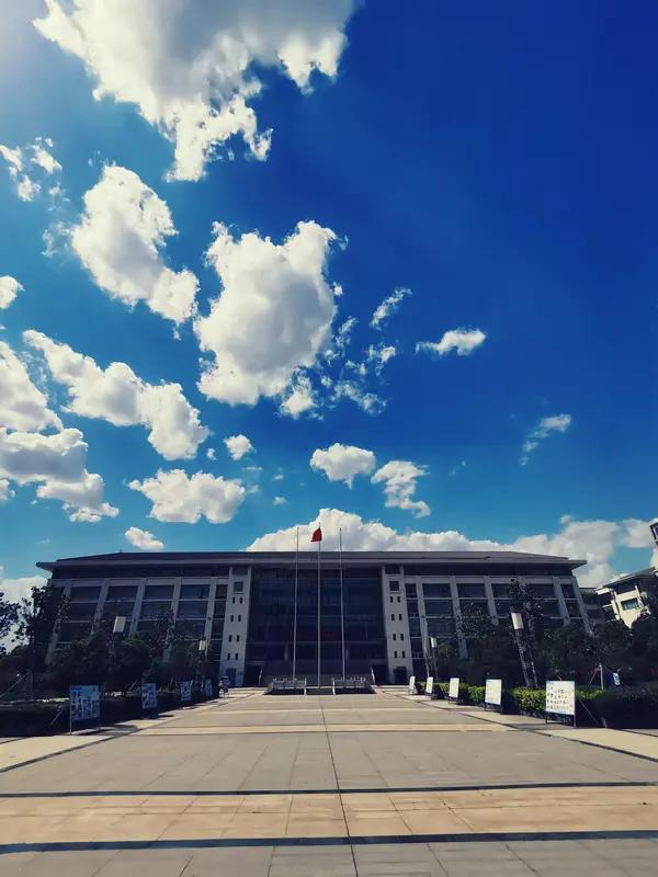 《济南“五好”引力：外企扎堆的密码》济南凭啥成外省市企业“心头好”？答案藏在