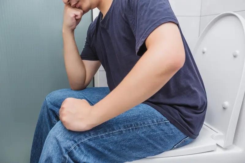 妈妈最近总喊肚子不舒服，还老拉肚子，一天往厕所跑好多趟。去医院看，医生说没啥毛病