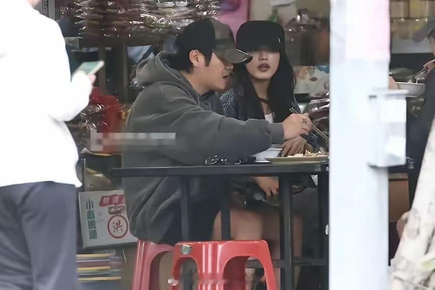 曹格疑恋情曝光，女方长得像吴速玲，小腹凸起疑怀孕，吴速玲发文！