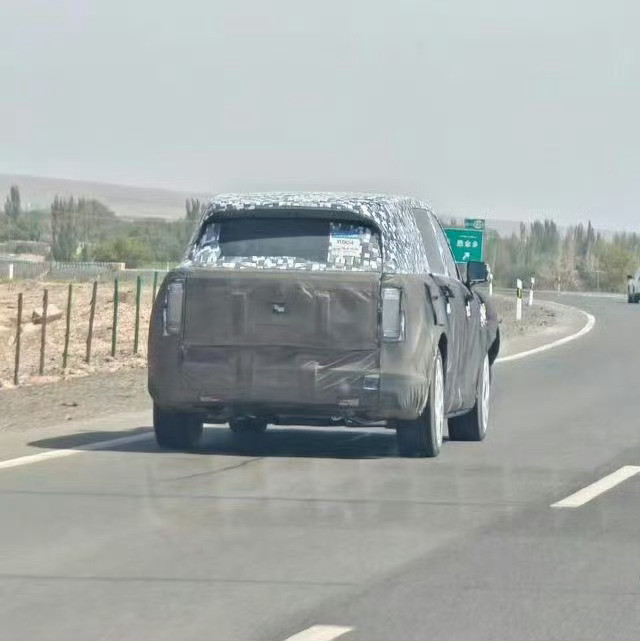 尊界SUV的路试车已经跑了很久了，除了外观之外，它还能带来哪些意想不到的体验？可