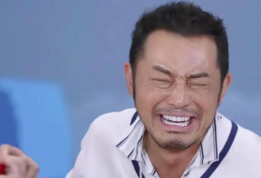 沙溢引发热议！5月17日，沙溢突然引发了热议，只因为网友们在看了他在《奔跑吧》