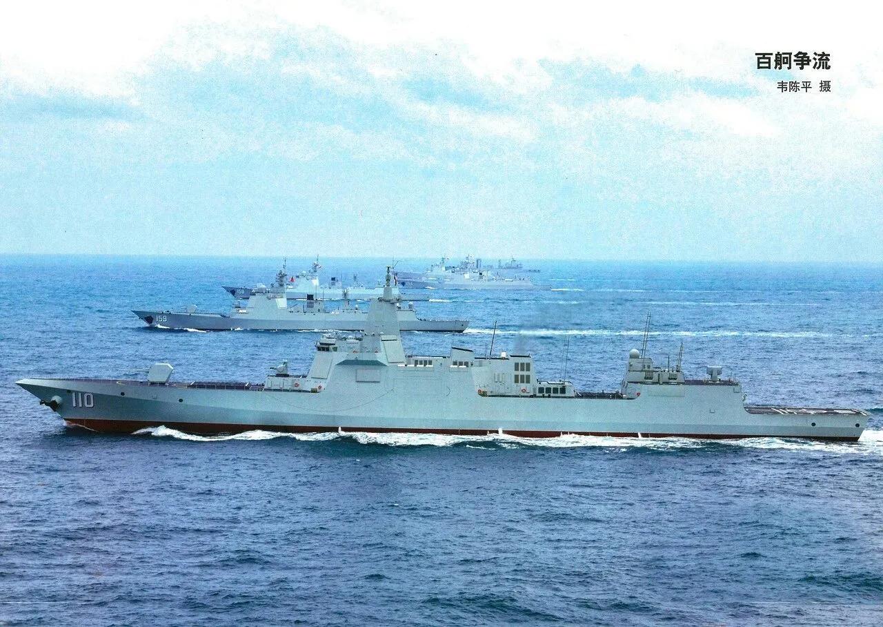 中国海军还是太低调了，印度海军只有7艘防空驱逐舰，还是拉出5艘来拍个照，估计这5