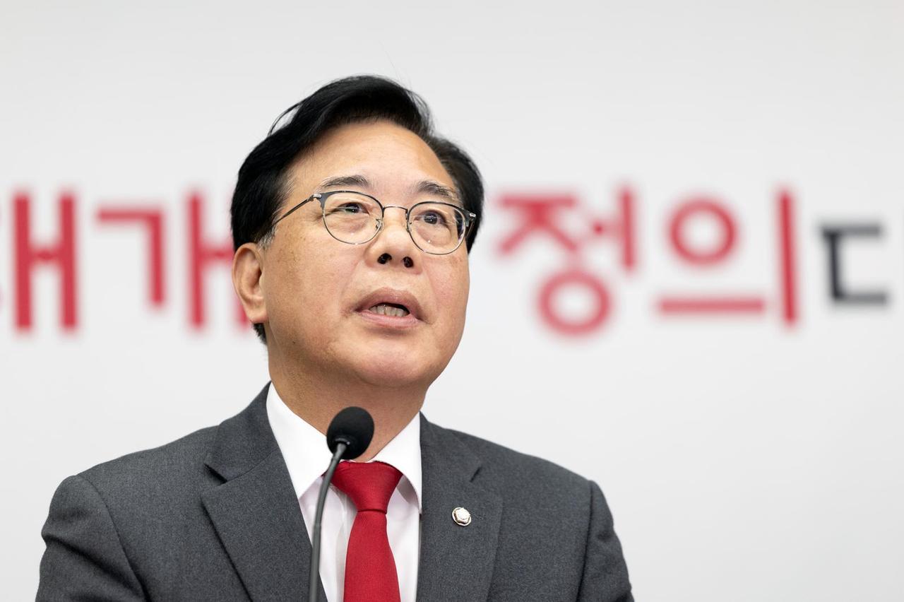 韩国媒体消息，国民力量党院内代表宋彦锡针对检方放弃大庄洞事件上诉指责李在明总统是