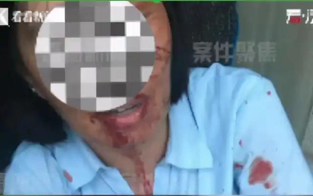 “正当防卫！”上海一外甥带5人闯进舅舅家中，将其摁在地上围殴。眼看丈夫危在旦夕，