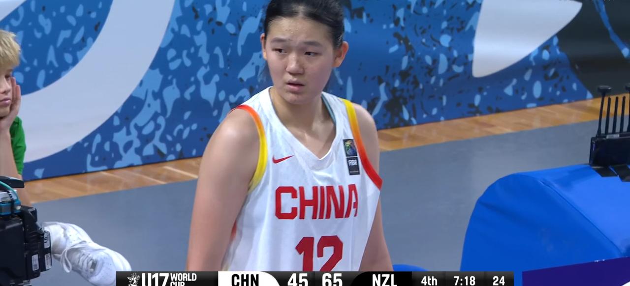 U17中国女篮61：76输给新西兰，虽拿下本届赛事第六名已是近十年最好成绩，但这