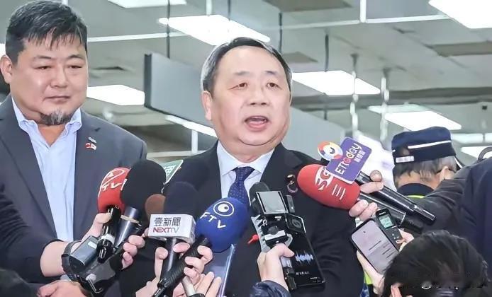 数典忘祖，一辈子的汉奸！今天（6日）大汉奸石平已串访到台湾，并疯狂叫嚣：“