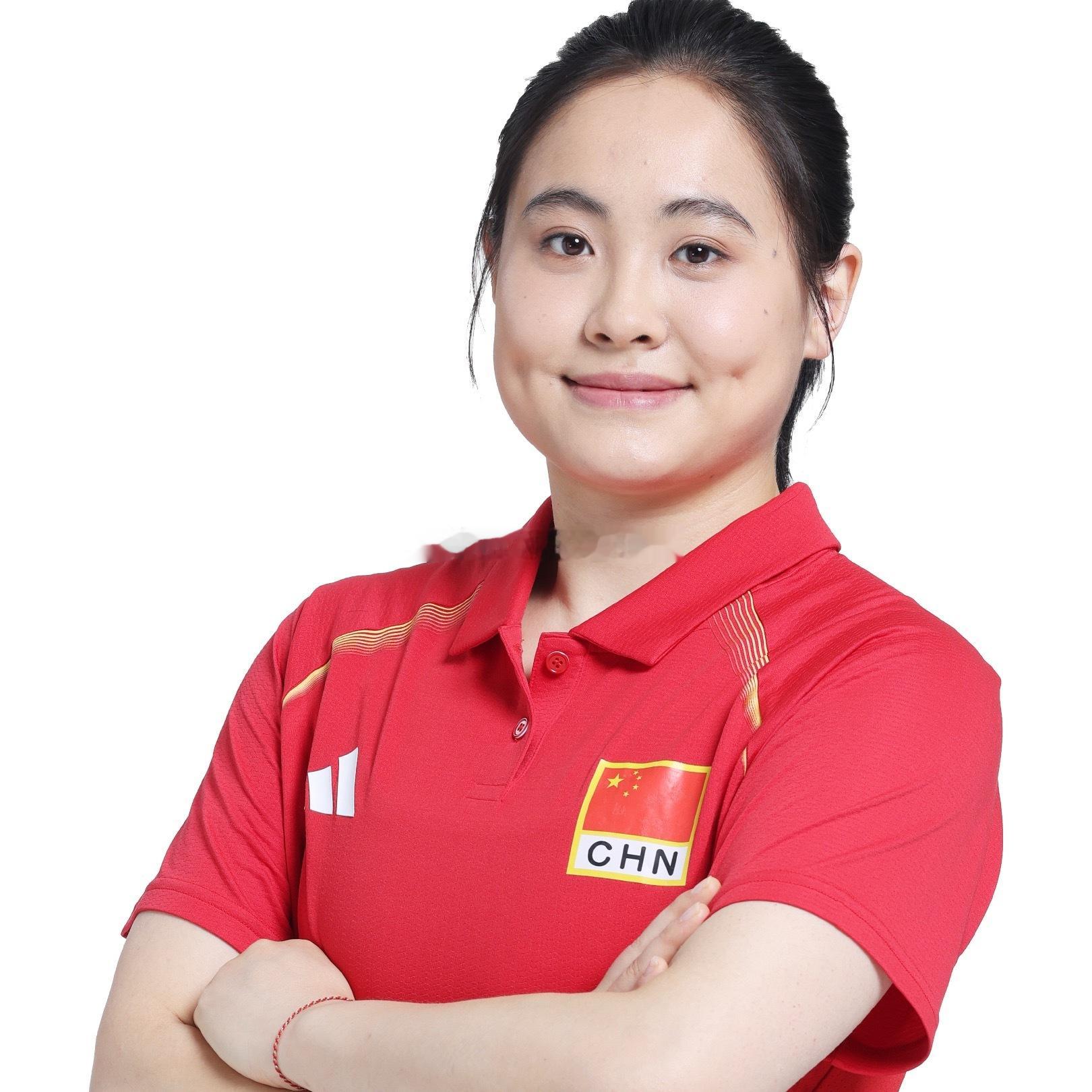 ❌王媛媛，杨舒茗，王梦洁，刁琳宇未进入对阵捷克女排的14人名单✅朱星辰报名主攻，