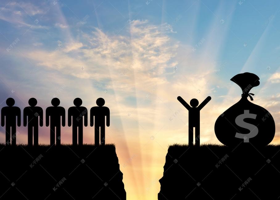 有人说现在经济是“上层通胀、下层通缩”。意思是富人觉得东西在涨价，穷人觉得东西在