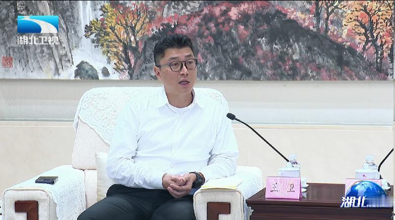 8月13日，顺丰控股董事长兼总经理王卫，在湖北。感觉王老板瘦了不少。