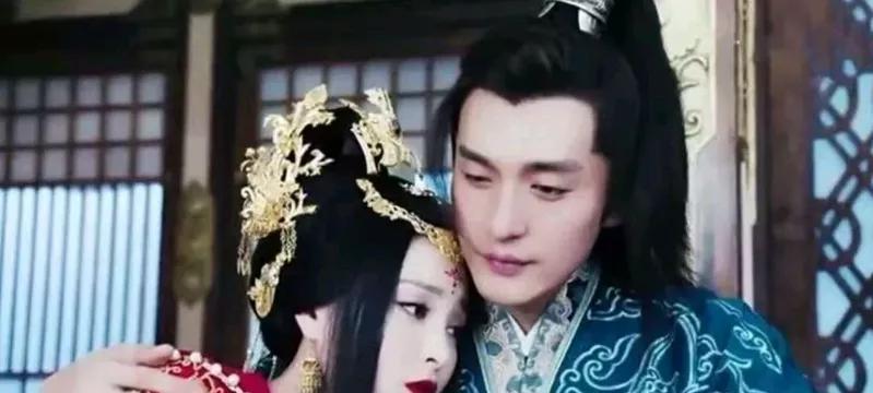 589年，隋朝灭陈，乐昌公主被赏给杨素为妾。一日，杨素与公主缠绵时，公主突然痛哭