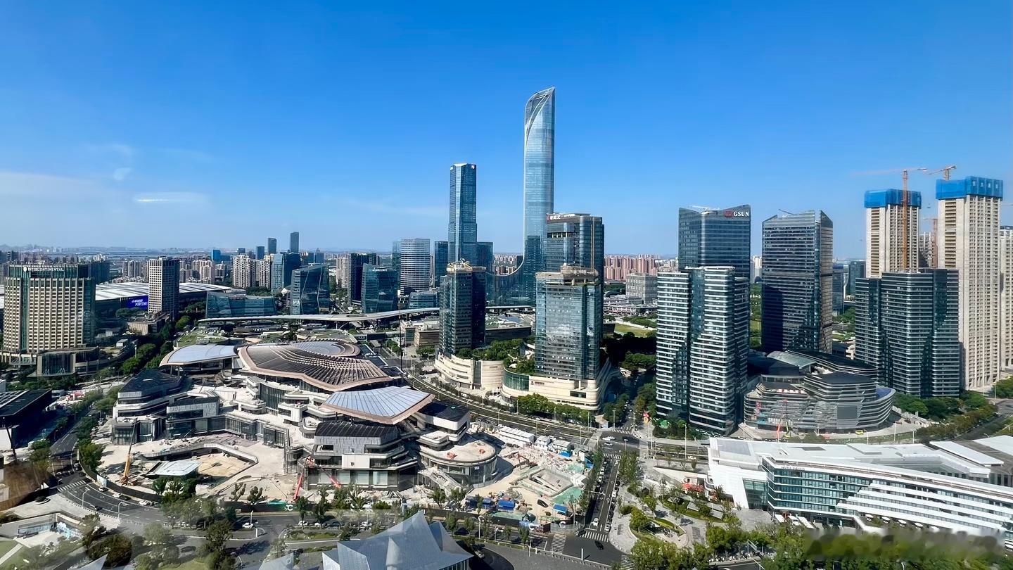 苏州也是硬帅，最强地级市不是吹的就这还有4栋200，一栋369在建请问大基建哪结