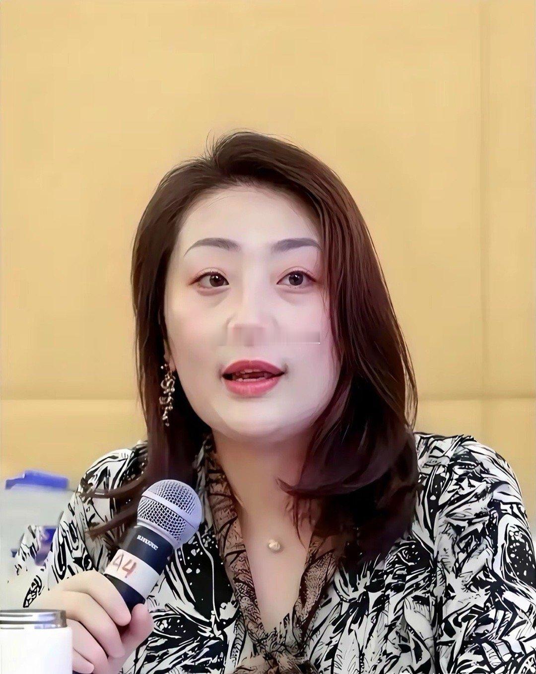 宗馥莉在香港死磕18亿信托，又迎了大大反转，这案子表面争资产，实际是她的继承权生