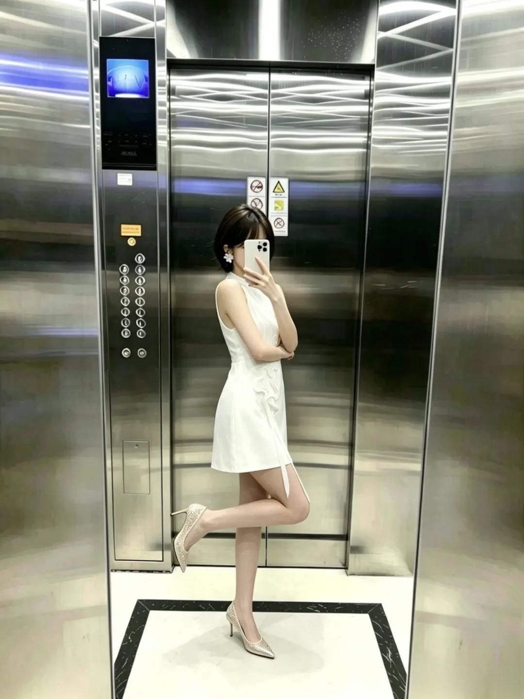 高跟凉拖和普通高跟凉鞋哪个更好看😘