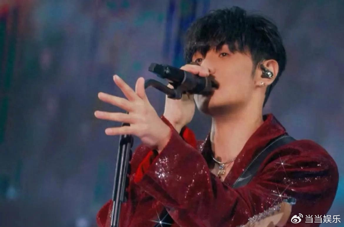 这两年间，“格局小了”这话，都快被网友给说透顶了，然而呢，谁都未曾料想到，当李荣