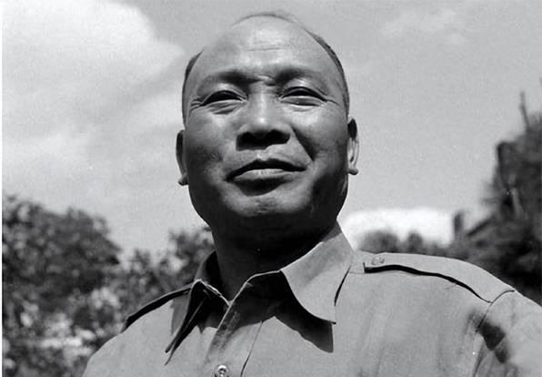 1950年6月18日凌晨，国民党上将陈仪被唤醒，一纸死刑的执行命令递到他的手中。