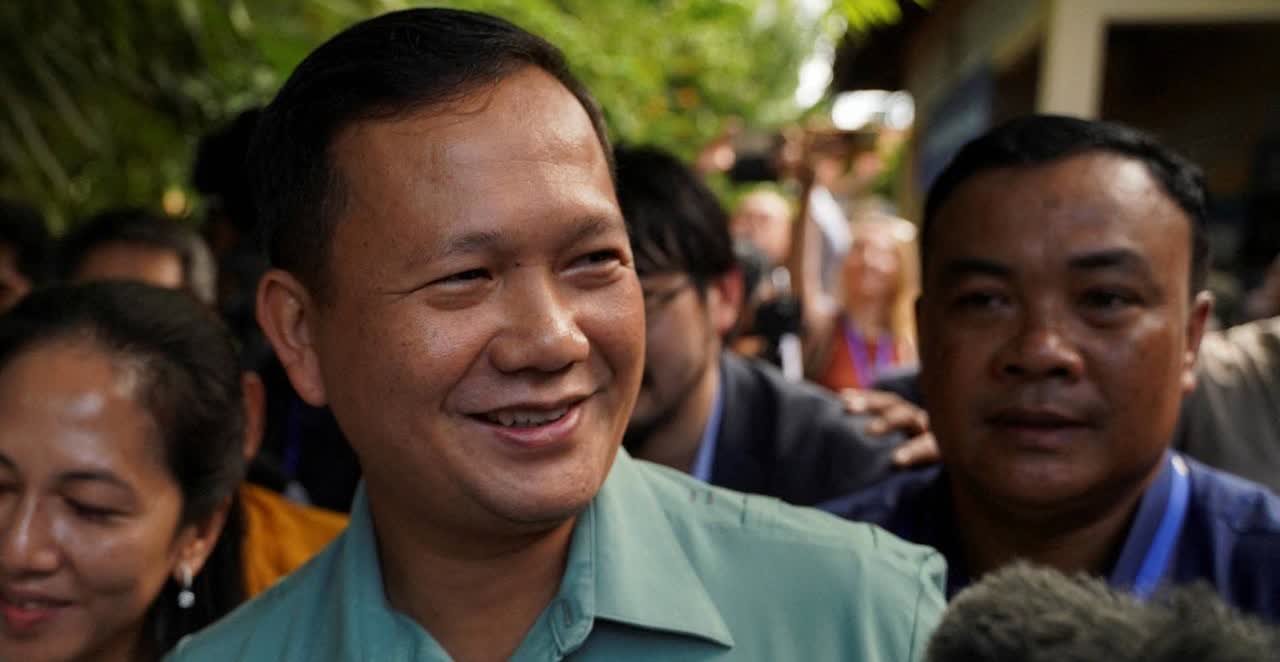 说实话，柬埔寨前首相洪森，对咱东大那可是没的说，曾经一个人经常顶着东盟的压力，给