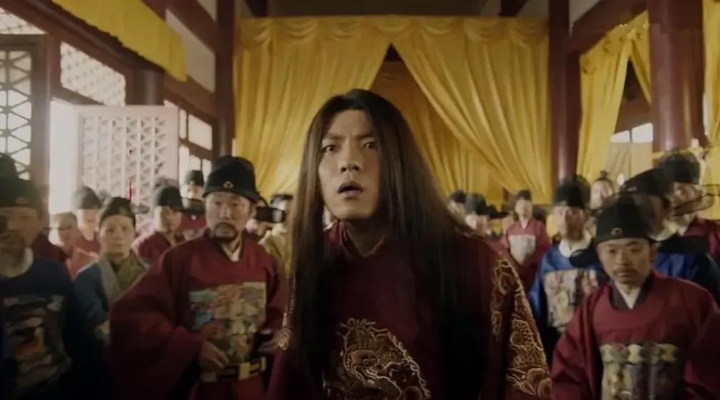 今日话题：朱元璋为何宁可立朱允炆也不愿意立嫡子朱允熥？？？网友甲：朱元璋立朱