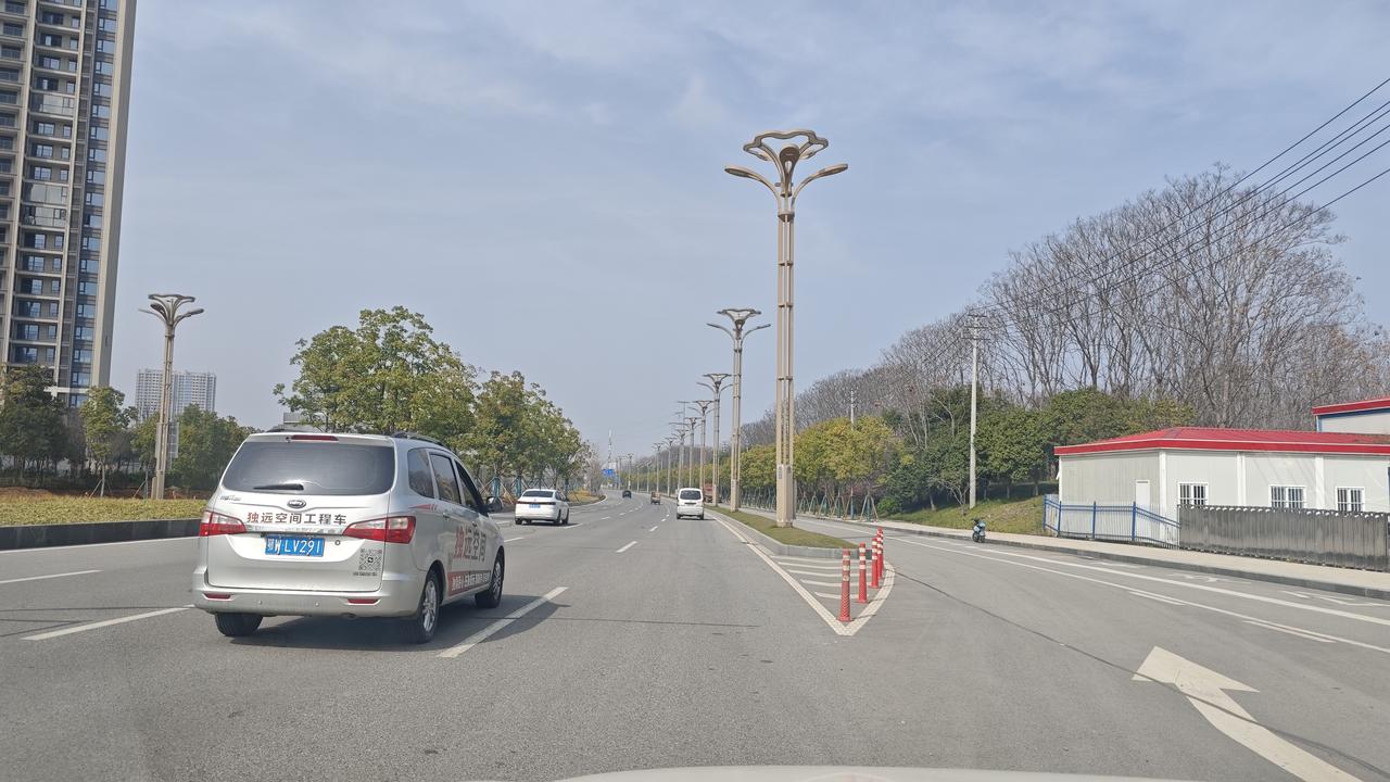 黄陂守着天河机场，基建却输给了葛店？问题出在“朋友圈”上个月去了趟葛店，马路修